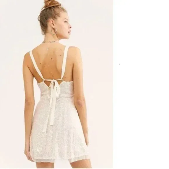 Free People Gold Rush Sequin Pearl Dress. XS,S,M,L - Picture 3 of 15